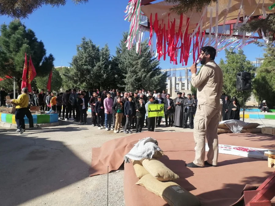 مراسم افتتاحیه مسابقات قرآن دانش آموزی ادارات آموزش و پرورش شمال استان فارس در مرکز شهید بهشتی اقلید برگزار شد 5