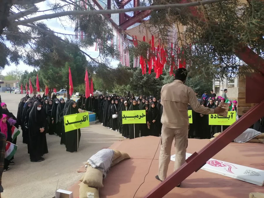 مراسم افتتاحیه مسابقات قرآن دانش آموزی ادارات آموزش و پرورش شمال استان فارس در مرکز شهید بهشتی اقلید برگزار شد 7