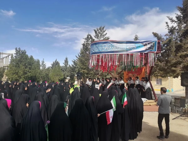 مراسم افتتاحیه مسابقات قرآن دانش آموزی ادارات آموزش و پرورش شمال استان فارس در مرکز شهید بهشتی اقلید برگزار شد 9