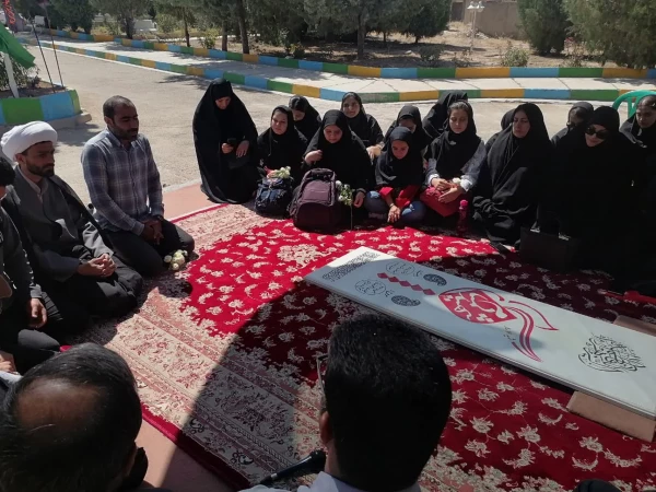 تجدید میثاق جمعی از دانشجویان و کارکنان دانشگاه های شهرستان اقلید با مقام شامخ شهدا 3