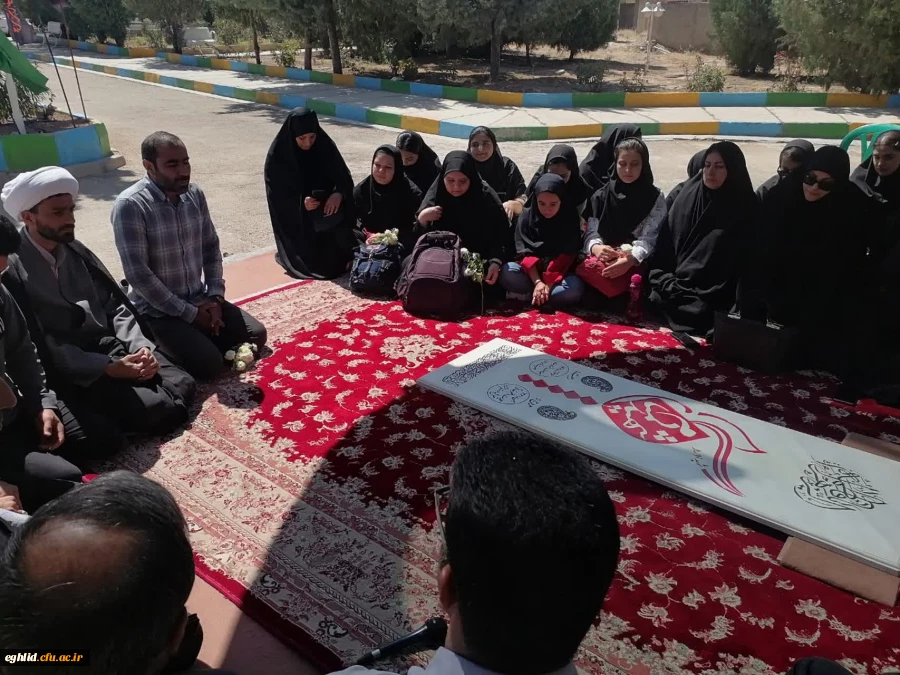 تجدید میثاق جمعی از دانشجویان و کارکنان دانشگاه های شهرستان اقلید با مقام شامخ شهدا 3