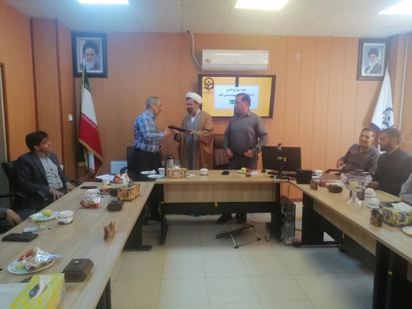 جلسه شورای اداری کارکنان 3