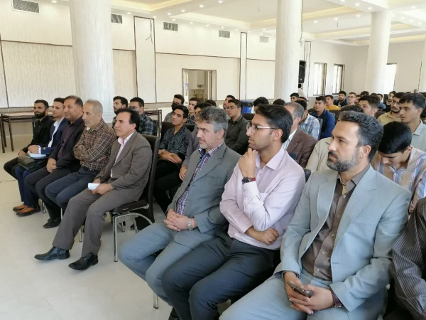 جلسه توجیهی نو دانشجو معلمان مرکز شهید بهشتی اقلید 6