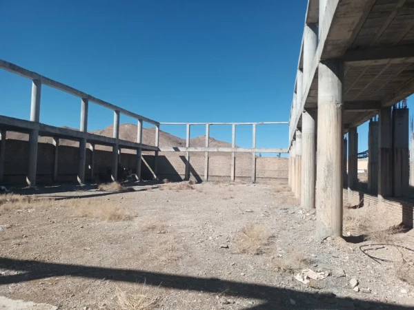 پروژه نیمه تمام سالن چند منظوره دانشگاه فرهنگیان شهید بهشتی اقلید  3