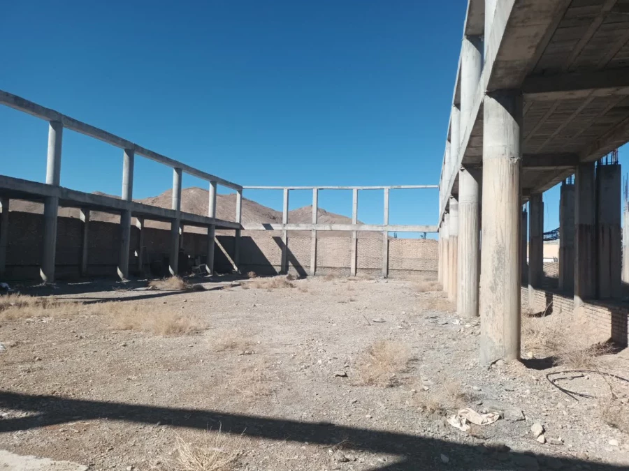 پروژه نیمه تمام سالن چند منظوره دانشگاه فرهنگیان شهید بهشتی اقلید  3