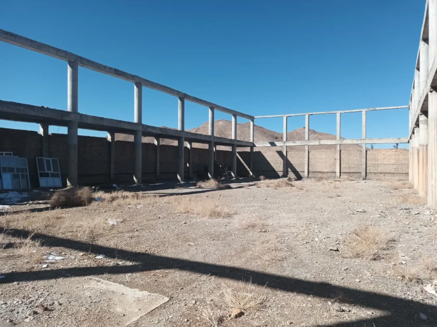 پروژه نیمه تمام سالن چند منظوره دانشگاه فرهنگیان شهید بهشتی اقلید  5