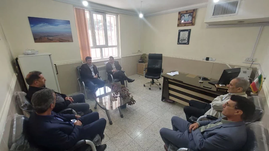 پیگیری تامین فضا برای مرکز شهید بهشتی اقلید توسط مسئولین دانشگاه 5