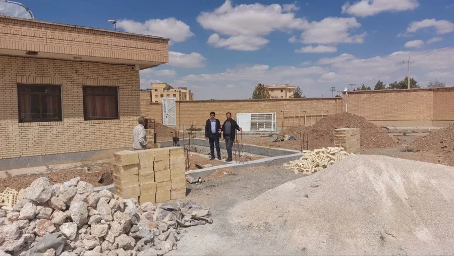 بازدید آقای دکتر وحیدی معاون هماهنگی دانشگاه فرهنگیان فارس از فعالیت های عمرانی واحد شهید بهشتی اقلید 3