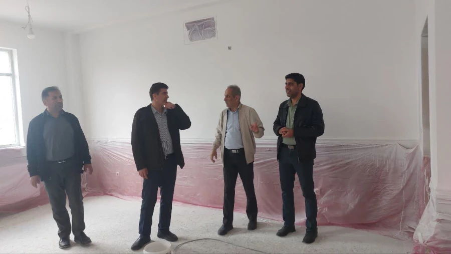 بازدید آقای دکتر وحیدی معاون هماهنگی دانشگاه فرهنگیان فارس از فعالیت های عمرانی واحد شهید بهشتی اقلید 5